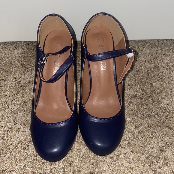 navy blue mary jane heels